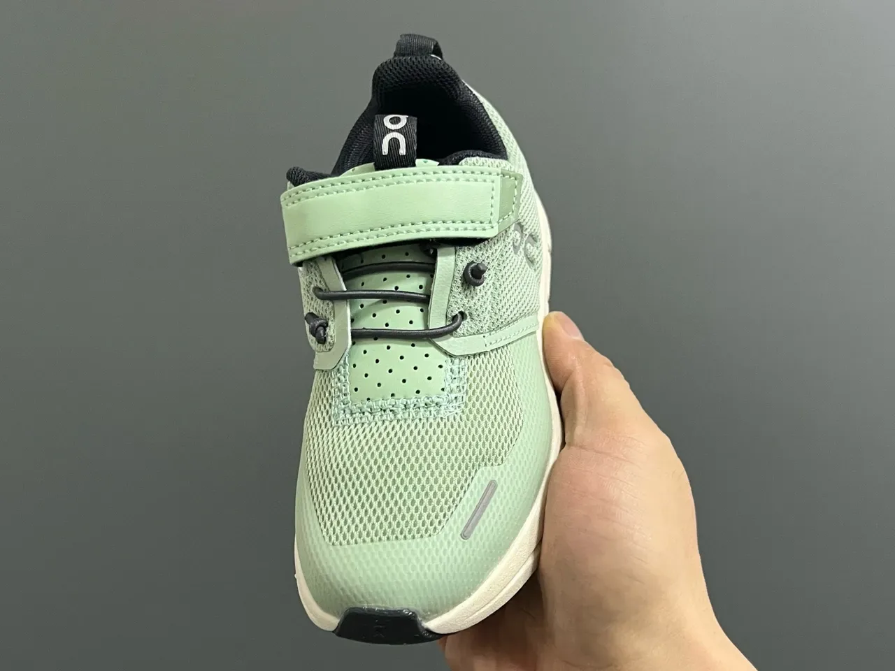 On Cloudmonster Vert Blanc Sans lacets Sangle Velcro Respirant Mesh Haut Sneakers Lifestyle 6