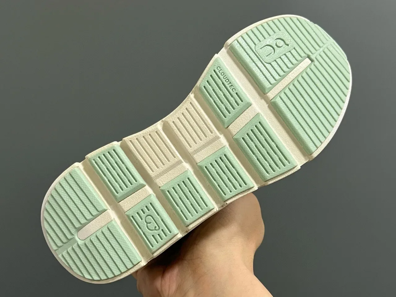 On Cloudmonster Vert Blanc Sans lacets Sangle Velcro Respirant Mesh Haut Sneakers Lifestyle 7