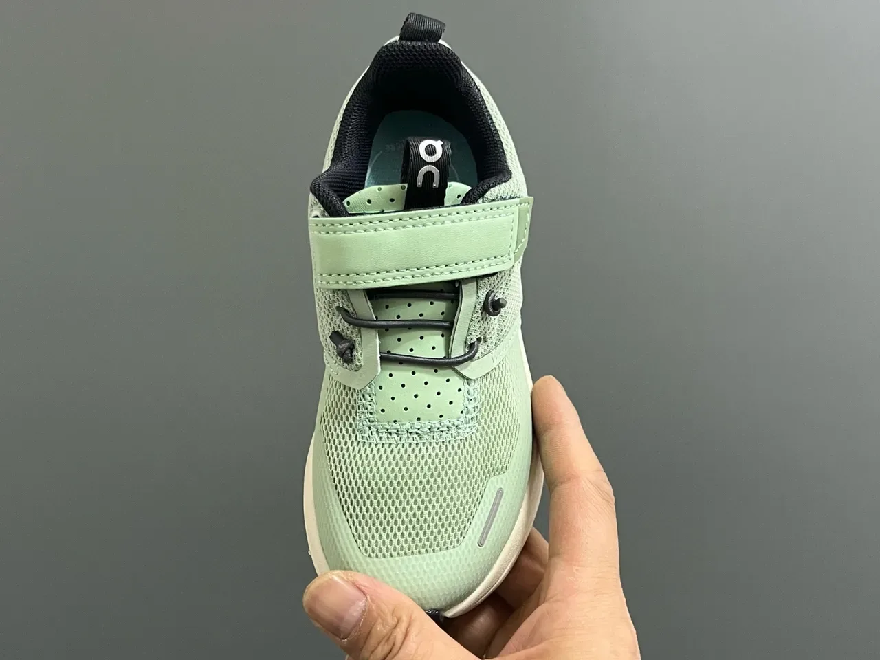 On Cloudmonster Vert Blanc Sans lacets Sangle Velcro Respirant Mesh Haut Sneakers Lifestyle 8