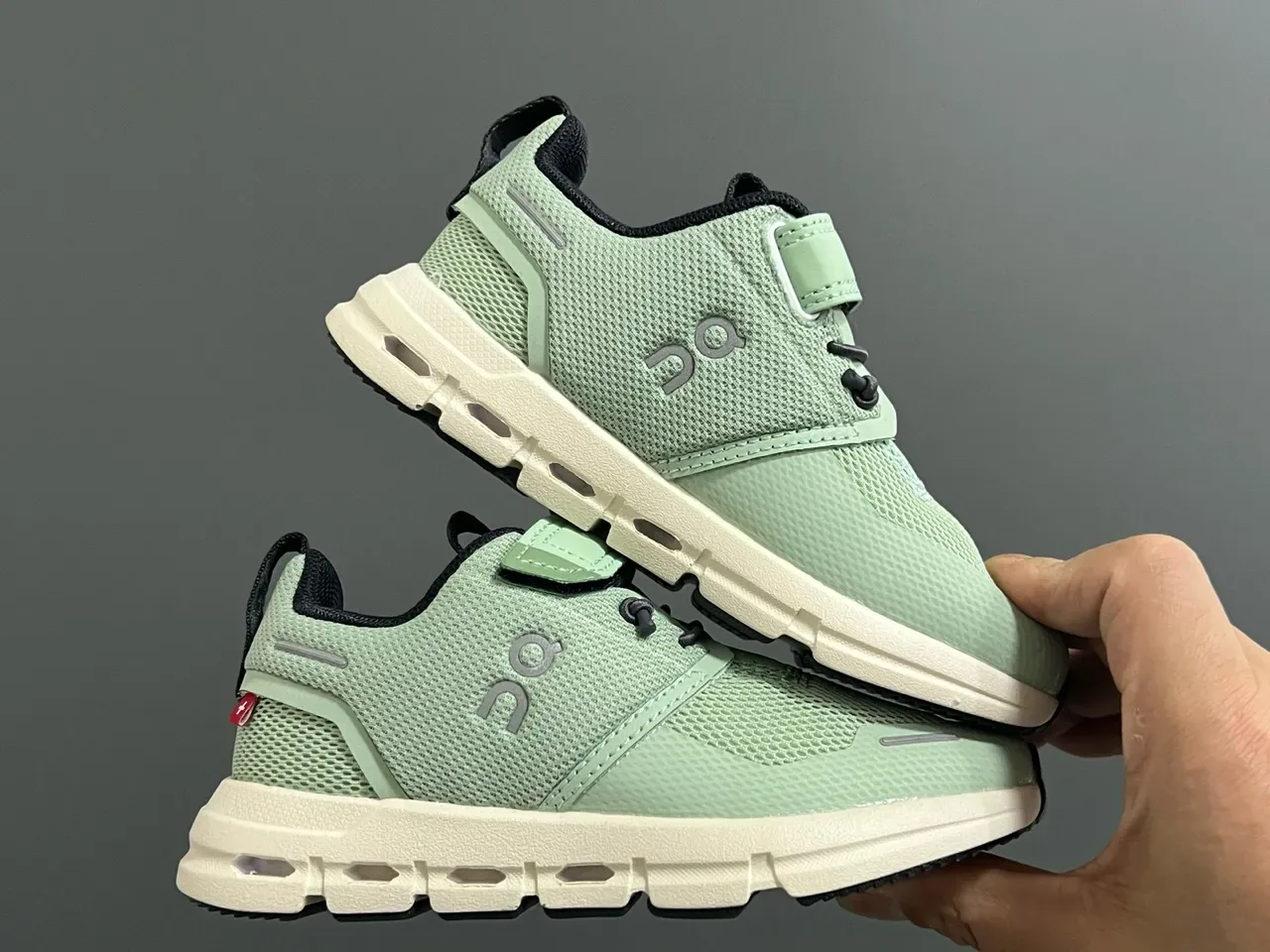 On Cloudmonster Vert Blanc Sans lacets Sangle Velcro Respirant Mesh Haut Sneakers Lifestyle 11