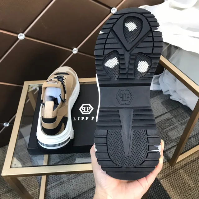 Philipp Plein Chaussures chunky beige semelle noire en maillage et daim 4