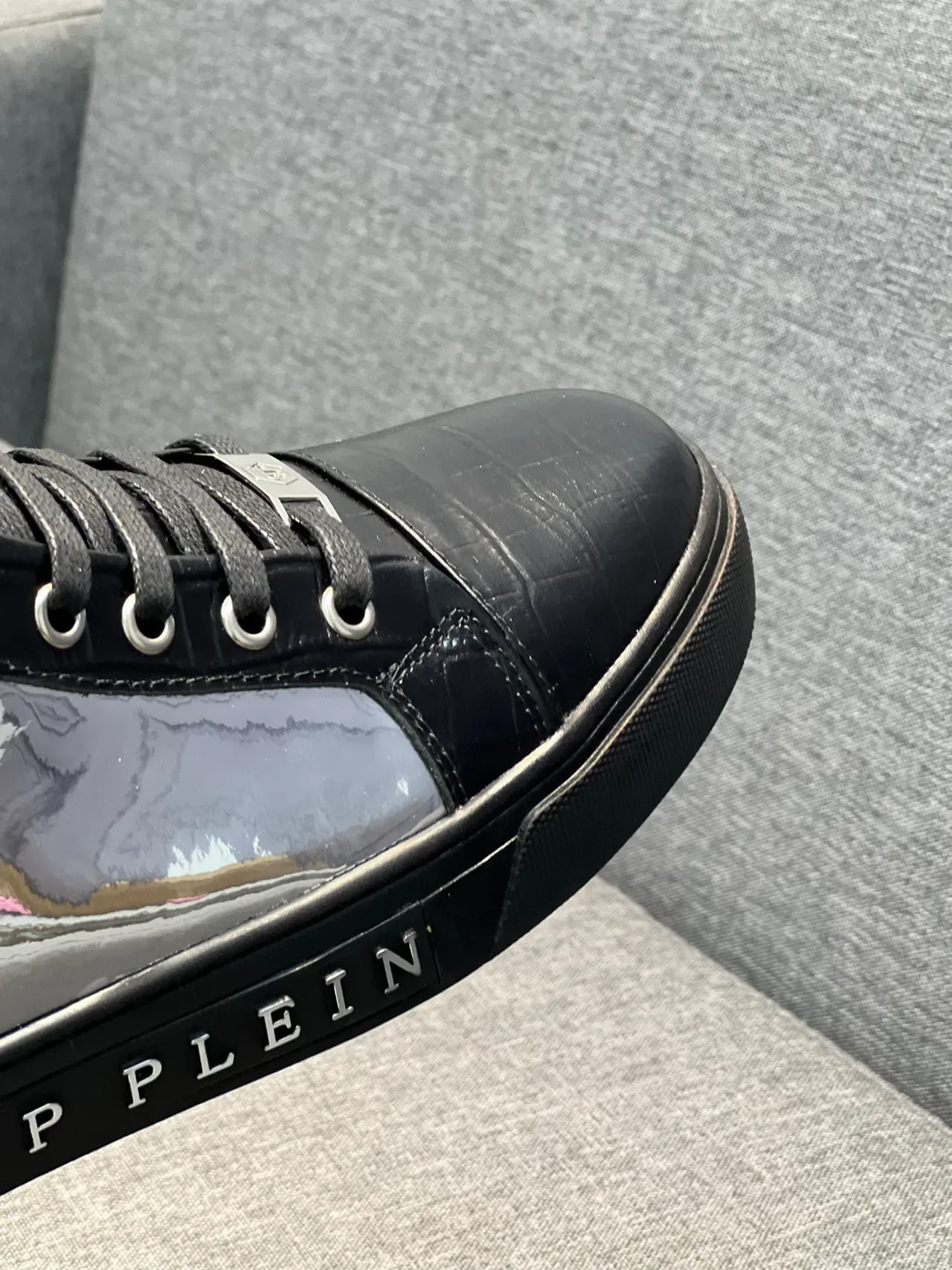 Philipp Plein Sneakers Hautes Noir Argent Cuir Crocodile Embossé Style de Vie 4