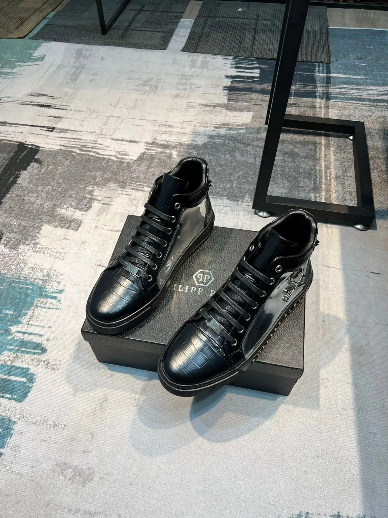 Philipp Plein Sneakers Hautes Noir Argent Cuir Crocodile Embossé Style de Vie 5