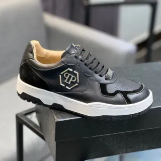 Philipp Plein Lifestyle Sneaker 黑白 六边形 PP Logo 混合皮革和麂皮鞋面 Lifestyle Sneakers
