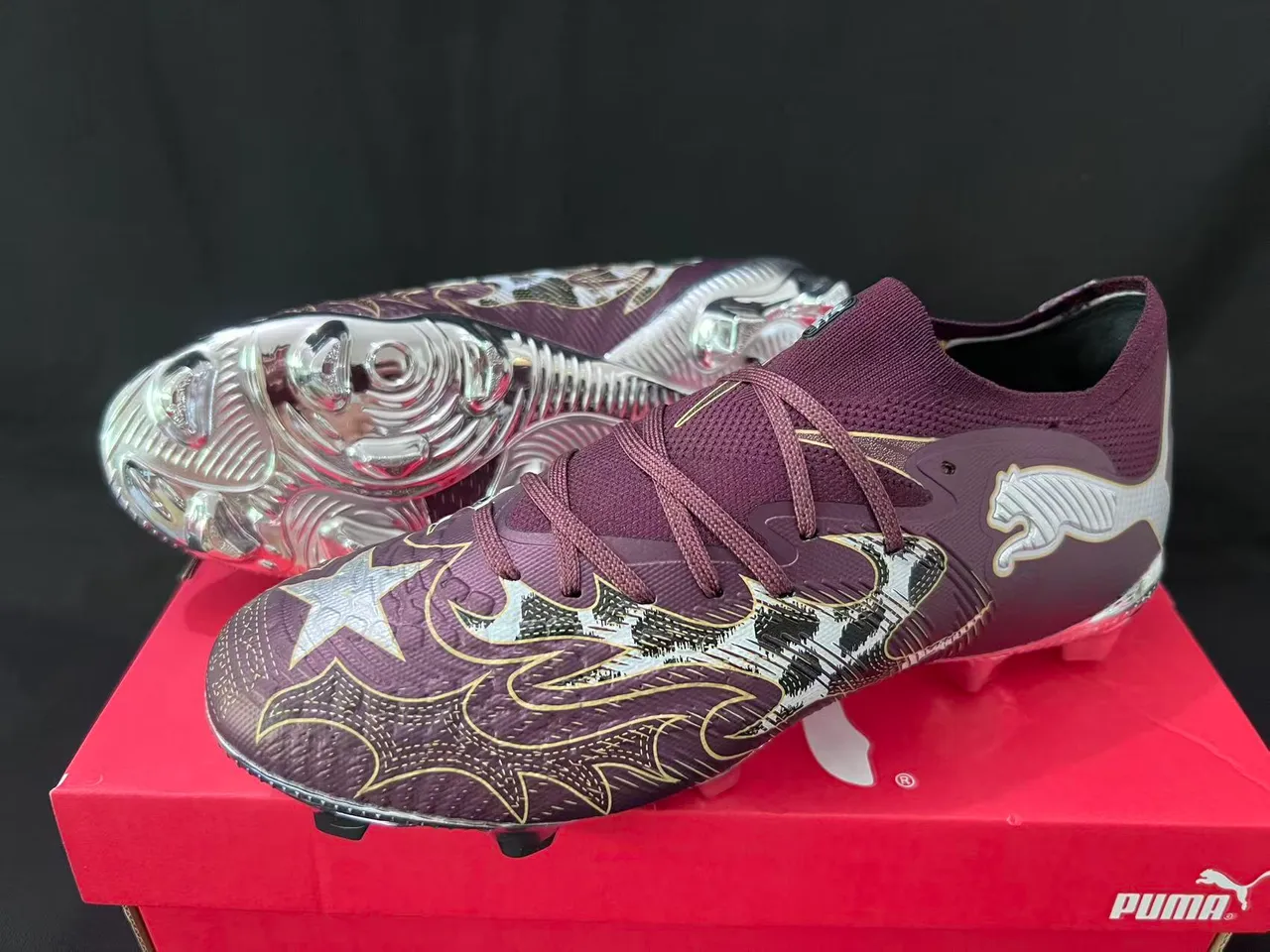 Puma Future Z Sapatos de futebol burdeos chama metálica para solo firme 9