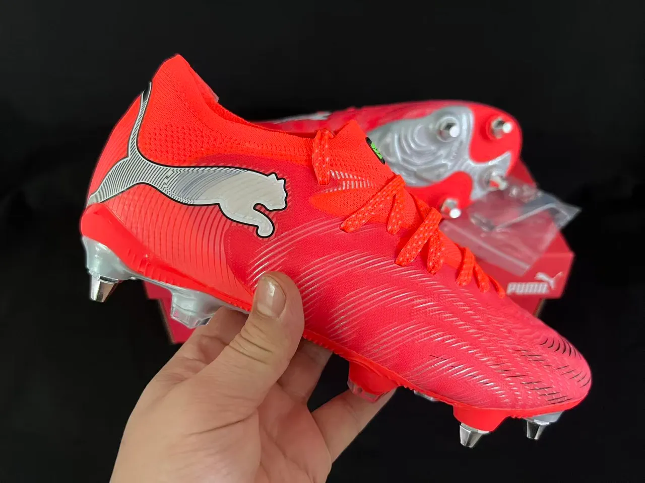 Puma Future Z Rouge Argent Bas Coupe Tricoté Supérieur Sol Ferme Chaussures de Football 6