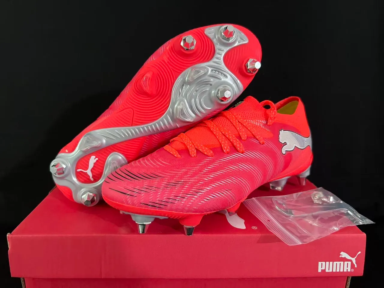 Puma Future Z Rouge Argent Bas Coupe Tricoté Supérieur Sol Ferme Chaussures de Football 8