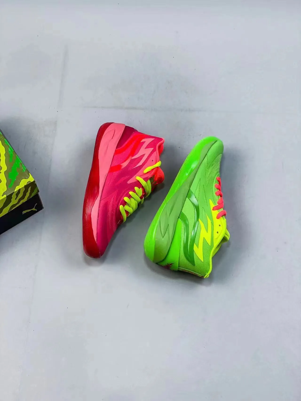 Puma Ramelo Bauer Personal Second Generation Tênis de Basquete rosa vivo e verde neón 2