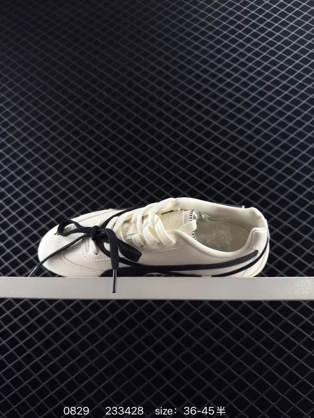 Puma Speedcat सादा এবং কালো লাইফস্টাইল স্নিকার 3