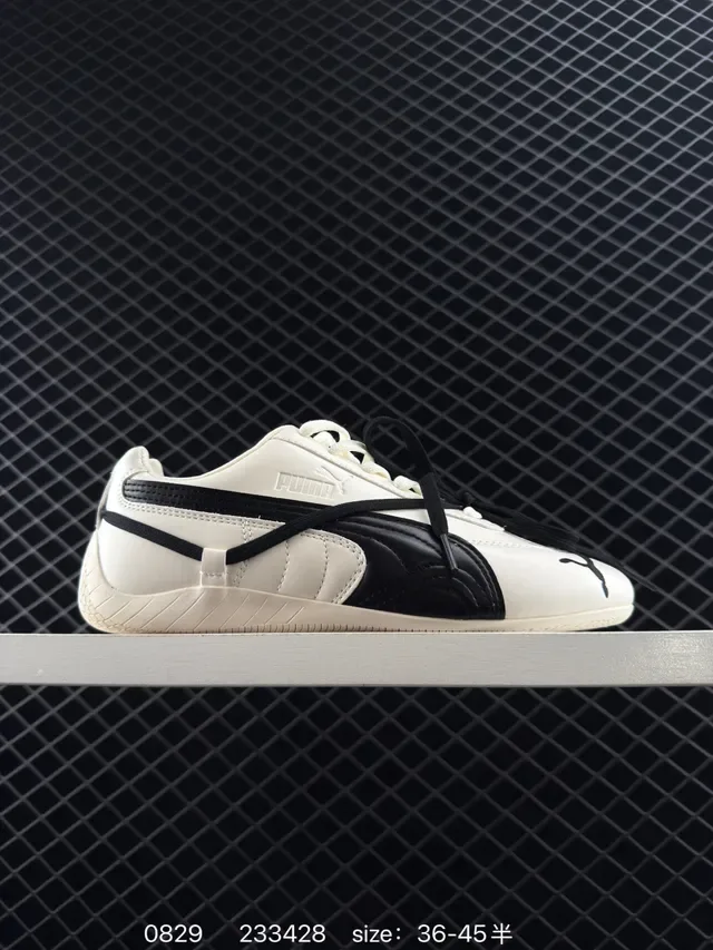 Puma Speedcat सादा এবং কালো লাইফস্টাইল স্নিকার 5