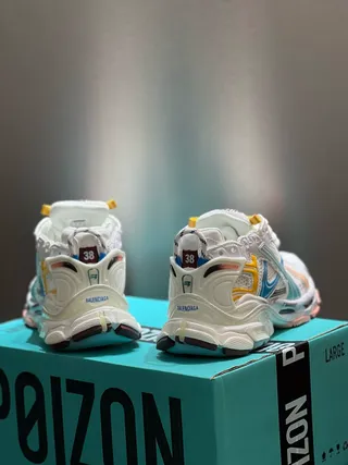 Puma সাদা বহুরঙ্গী প্ল্যাটফর্ম সোল বহুরঙ্গী সিন্থেটিক ওভারলে চাঙ্কি স্নিকার 7