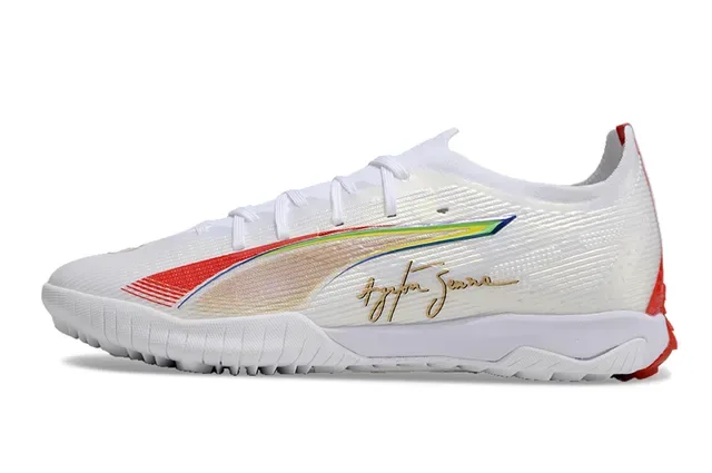 Puma Chaussures de football indoor blanc rouge upper de maille bas profil rayures iridescentes arc-en-ciel 7