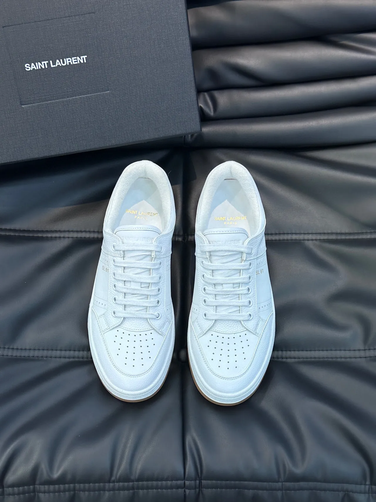 Saint Laurent SL 61 Sneakers Lifestyle en Cuir Texturé Blanc 2