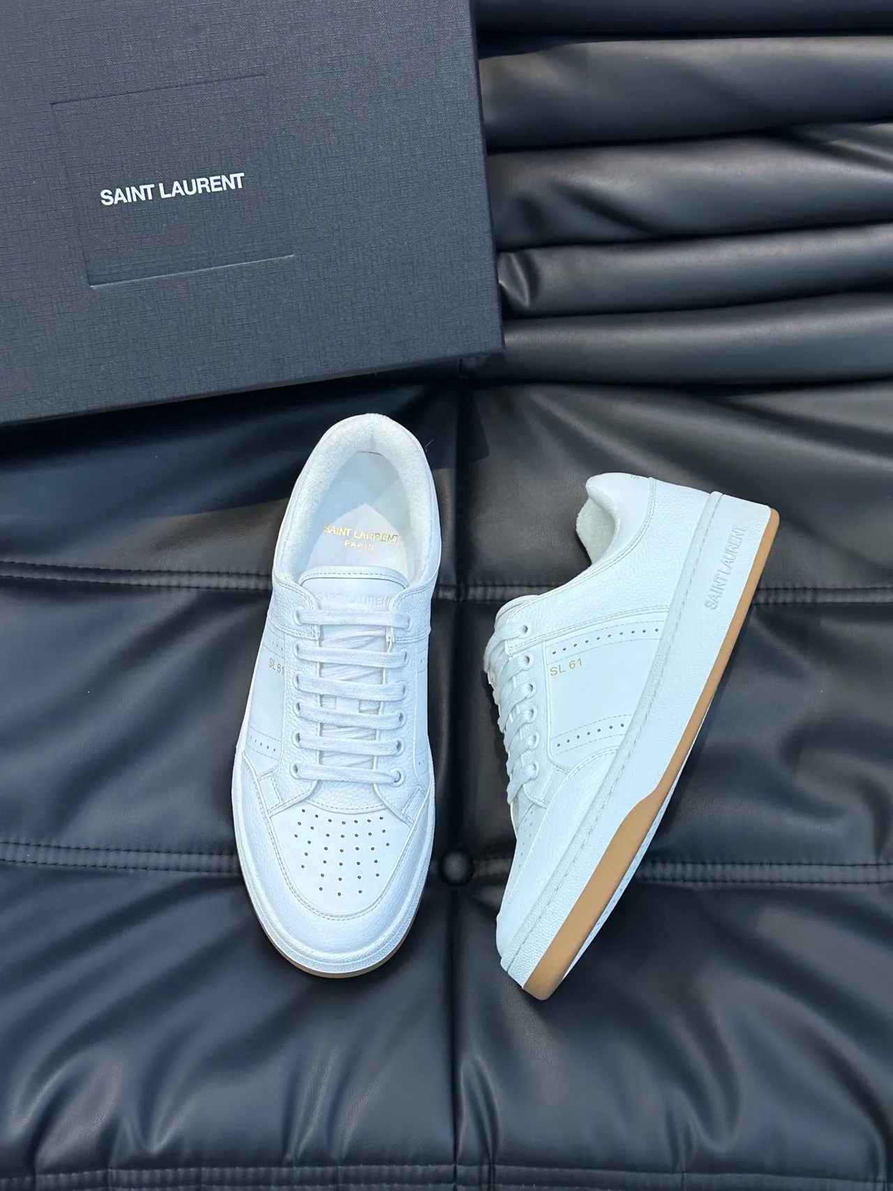 Saint Laurent SL 61 Sneakers Lifestyle en Cuir Texturé Blanc 3