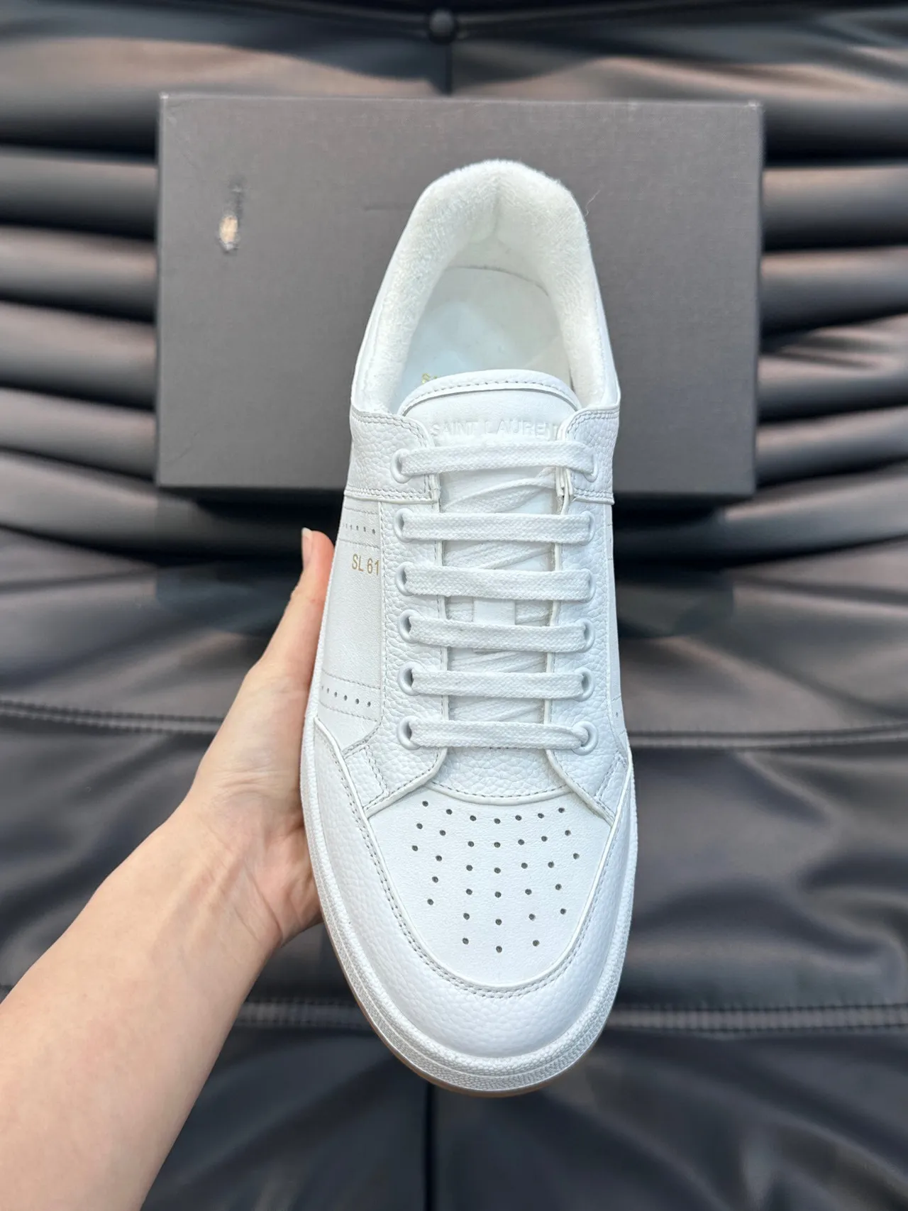 Saint Laurent SL 61 Sneakers Lifestyle en Cuir Texturé Blanc 5