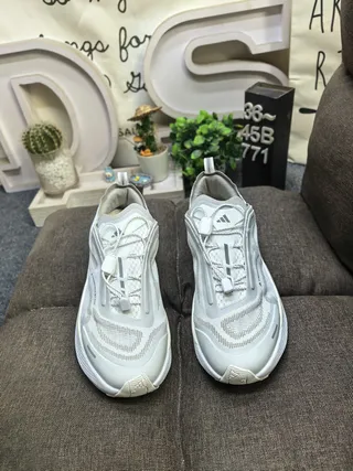 Chaussures de running Salomon XT-6 Lightning Pro blanches et grises 8