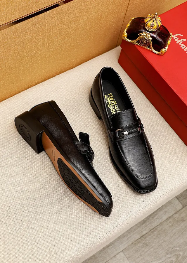 Salvatore Ferragamo Gancini Black Textured Leather Loafers 7