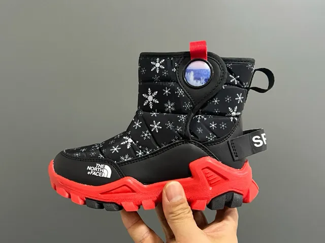 The North Face Navy Blue Quilted Insulation Snowflake Print Snow Boots 19