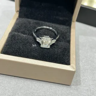Tiffany & Co. Silver Black Emerald-Cut Center Stone Tapered Baguette Side Stones Ring