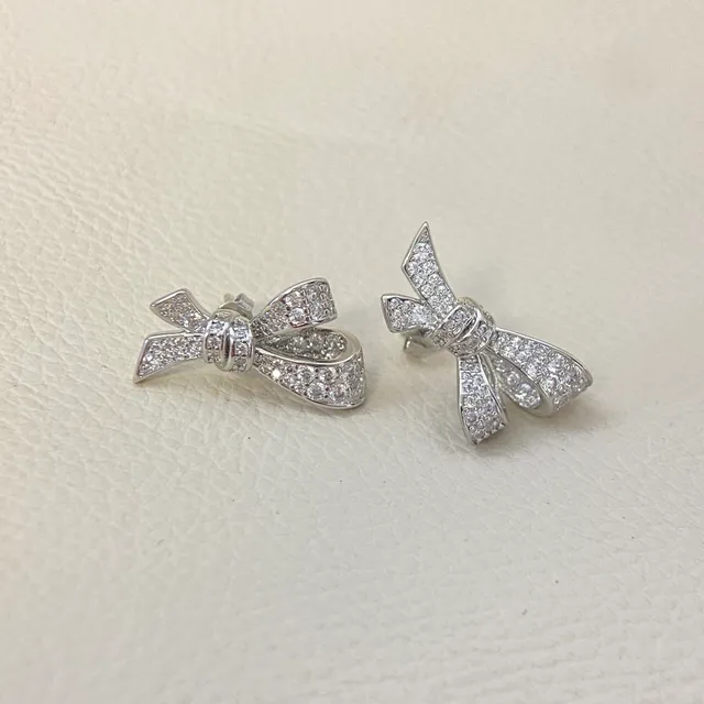 Tiffany & Co. Boucles d'oreilles diamants pavés bow 4