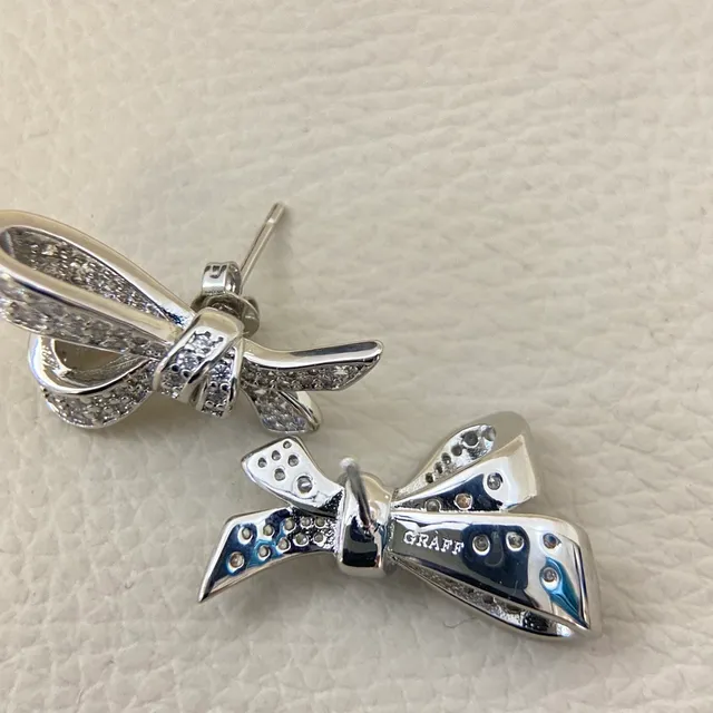 Tiffany & Co. Boucles d'oreilles diamants pavés bow 5