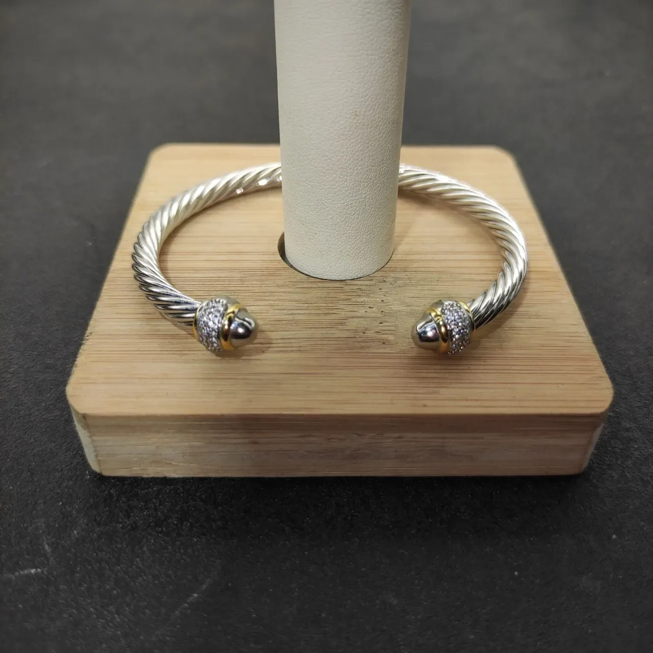 Tiffany & Co. HardWear Pulseira de Cordoa Trançada com Capas Pavé 5