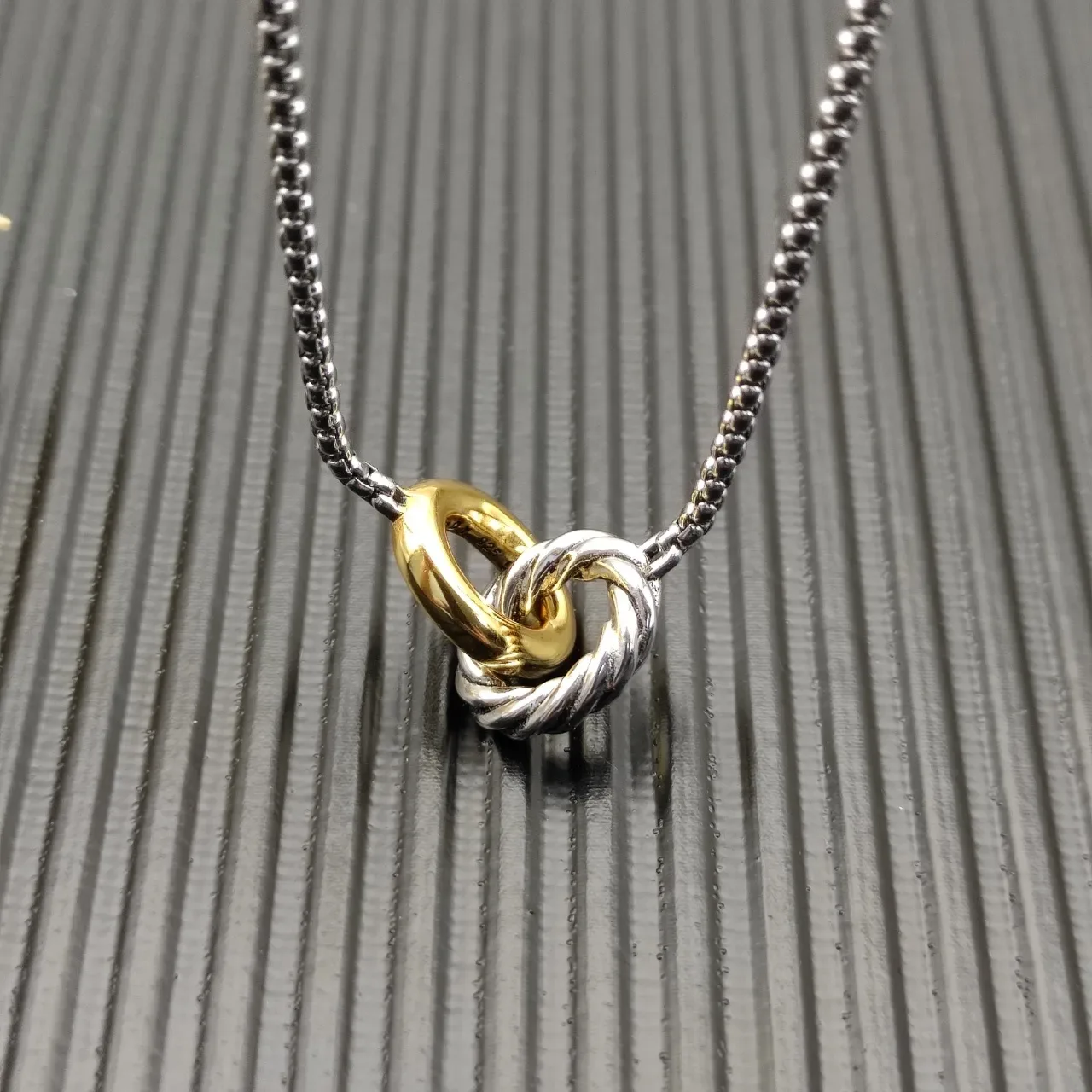 Tiffany & Co. HardWear Two-Tone Twisted Ring Necklace 4