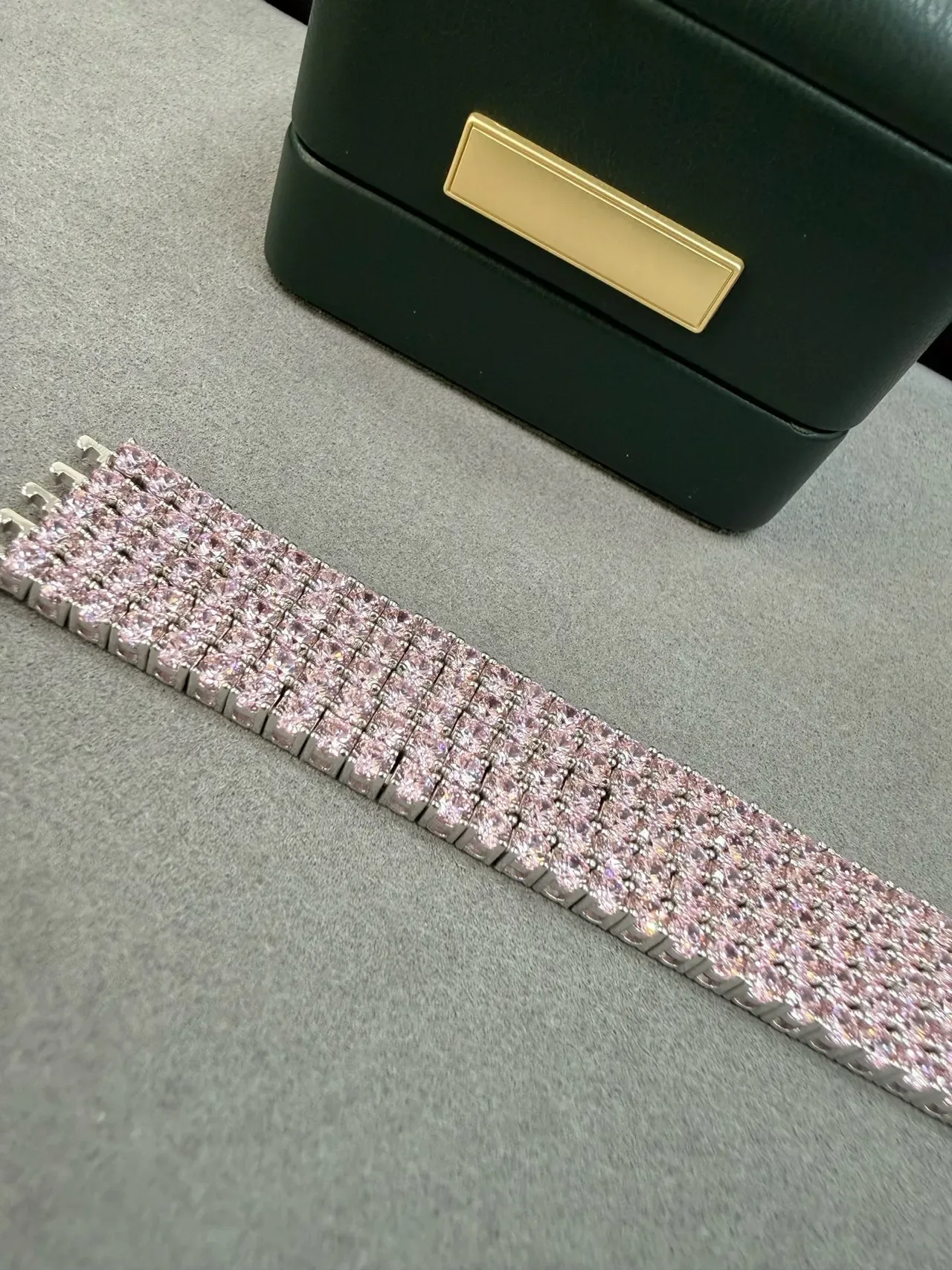 Tiffany & Co. Bracelet Argent Rose Gemmes Pavé-Set Accents de Pierres Claires Alternants 4