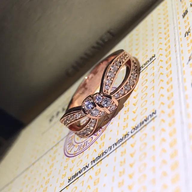 Tiffany & Co. Return to Tiffany Bague Nœud Or Rose et Or Blanc Pavé 3