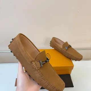 Tod's Gommino Loafer Marrón Cuero granulado Hebilla de caballo Loafer