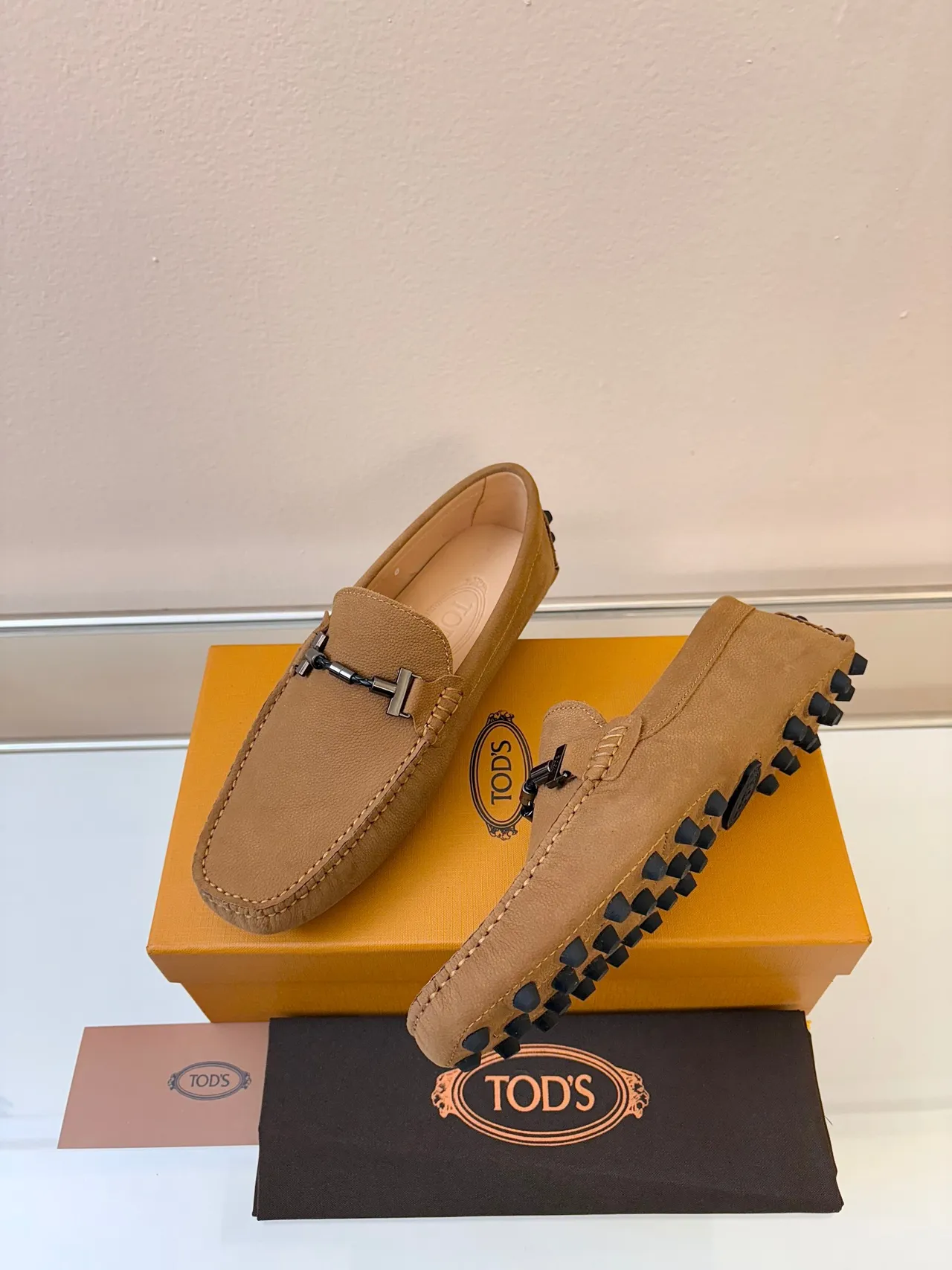 Tod's Gommino Loafer Marron cuir à grain boucle à mors Loafer 2