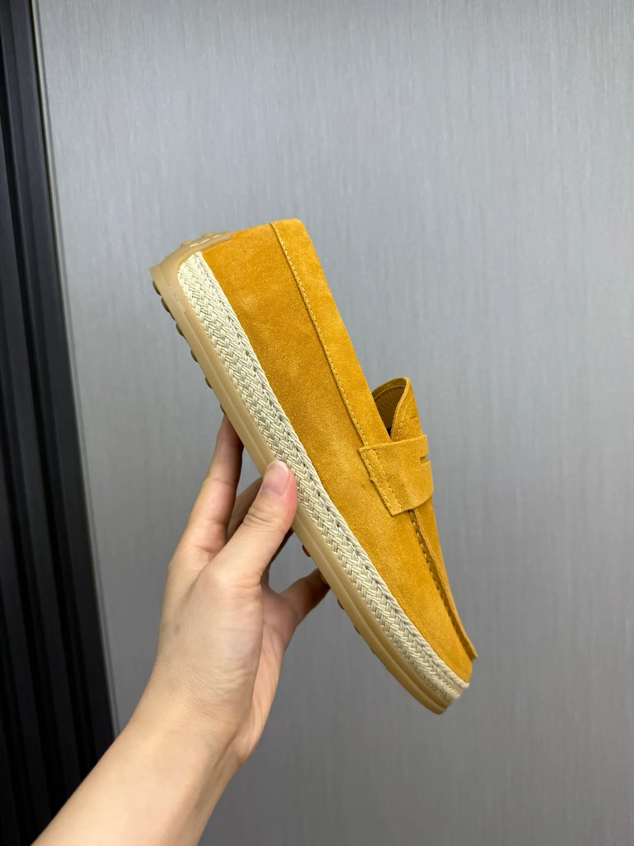 Tod's Penny Loafer Mocassins de camurça amarelo mostarda com sola de alpargata 7