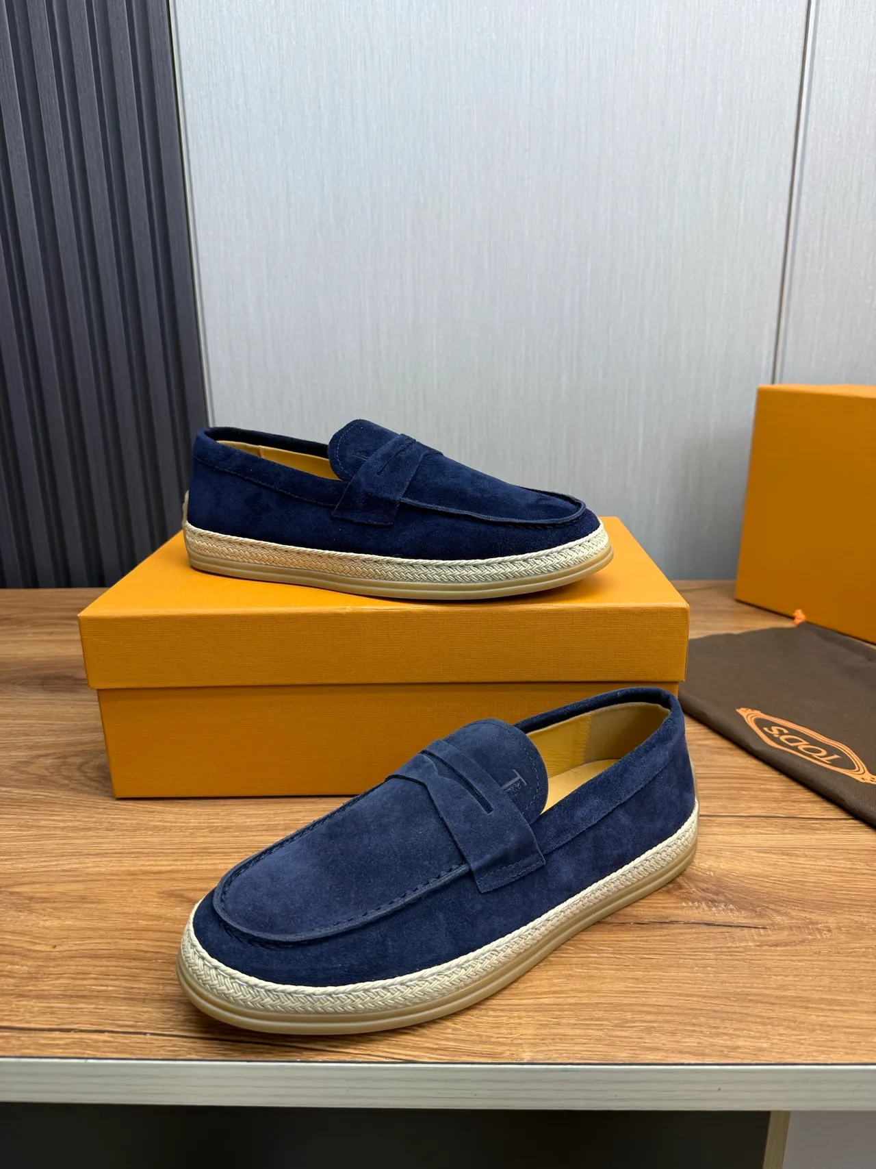 Tod's Penny Loafer Marine Beige Daim Empeine Bride Mocassin 4
