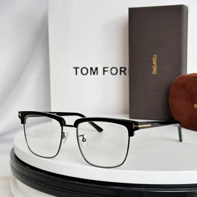 Tom Ford Rectangular Half-Rim Black and Gold Optical Glasses 9