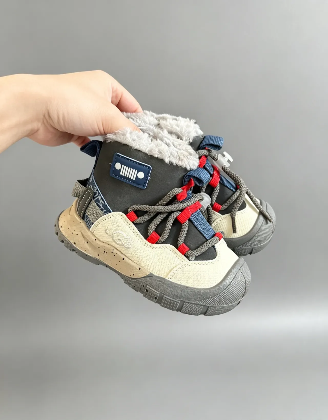 UGG भूरा ग्रे शियरलिंग लाइन्ड चंकी सोल स्नो बूट्स 13