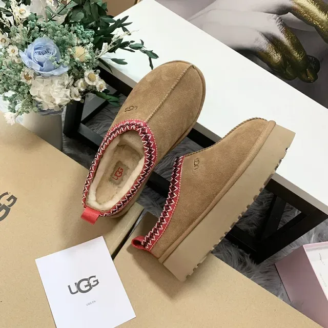 UGG Beige Red Platform Slip-On Suede Upper Loafer 3