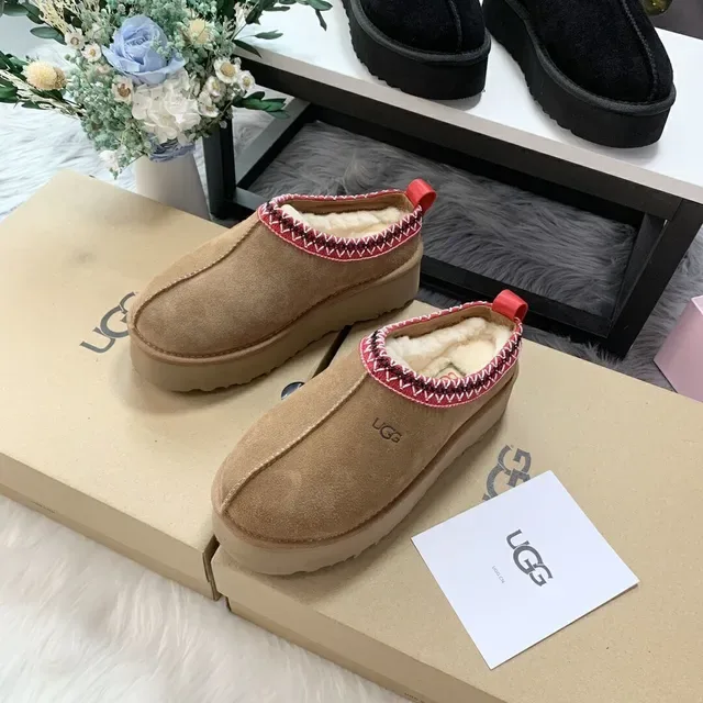 UGG Beige Red Platform Slip-On Suede Upper Loafer 6