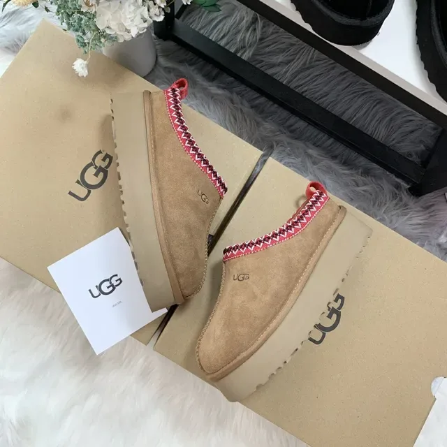 UGG Beige Red Platform Slip-On Suede Upper Loafer 8