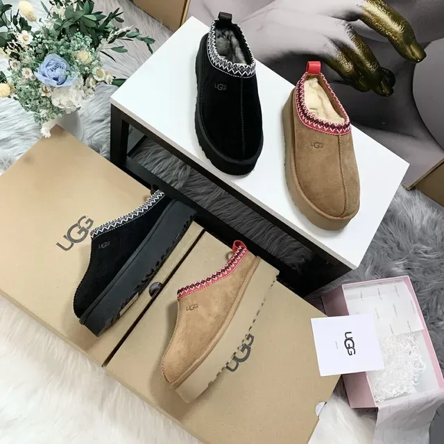 UGG Beige Red Platform Slip-On Suede Upper Loafer 10