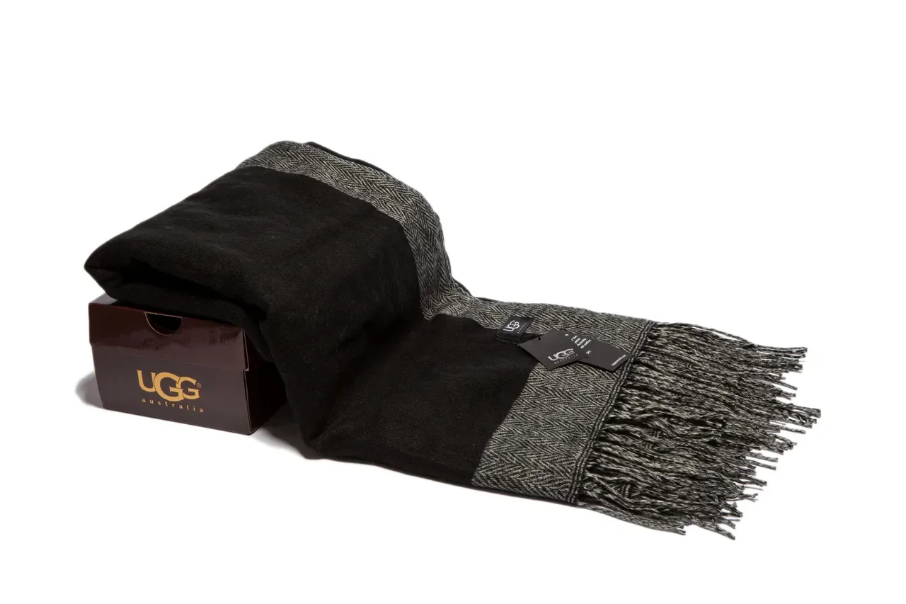 UGG Black Gray Color-Blocked Herringbone Weave Scarve 10