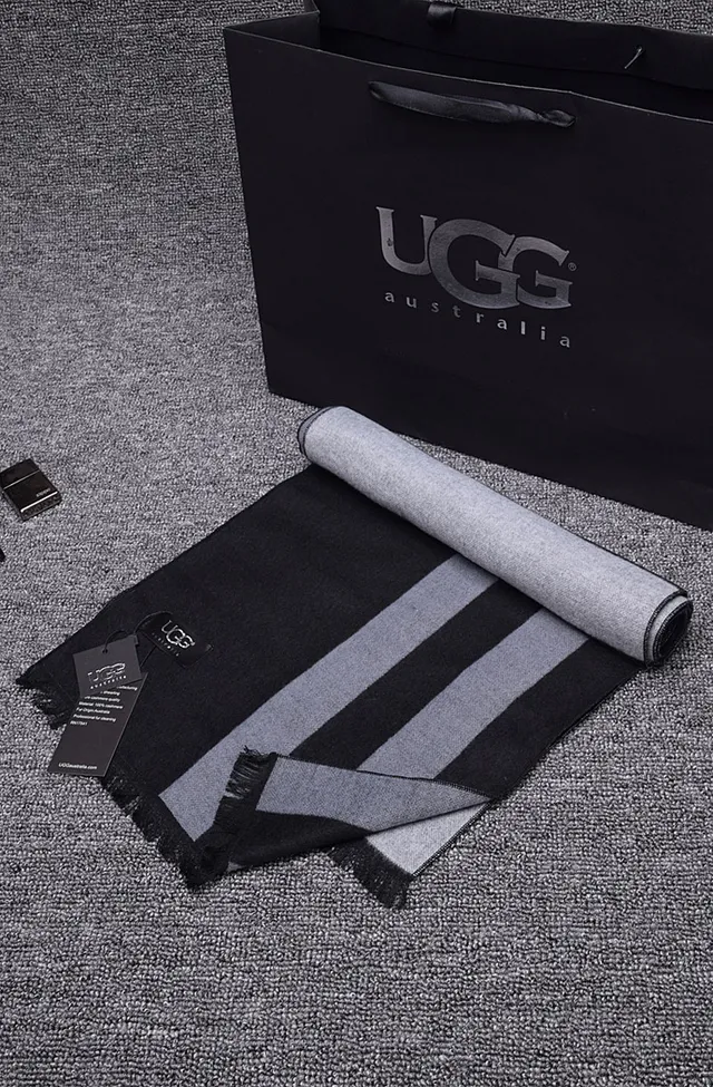 UGG Noir Gris Tricot côtelé Bord frangé Écharpe en cachemire 3