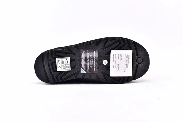 UGG 黑色羊毛皮内衬麂皮上层雪靴 13