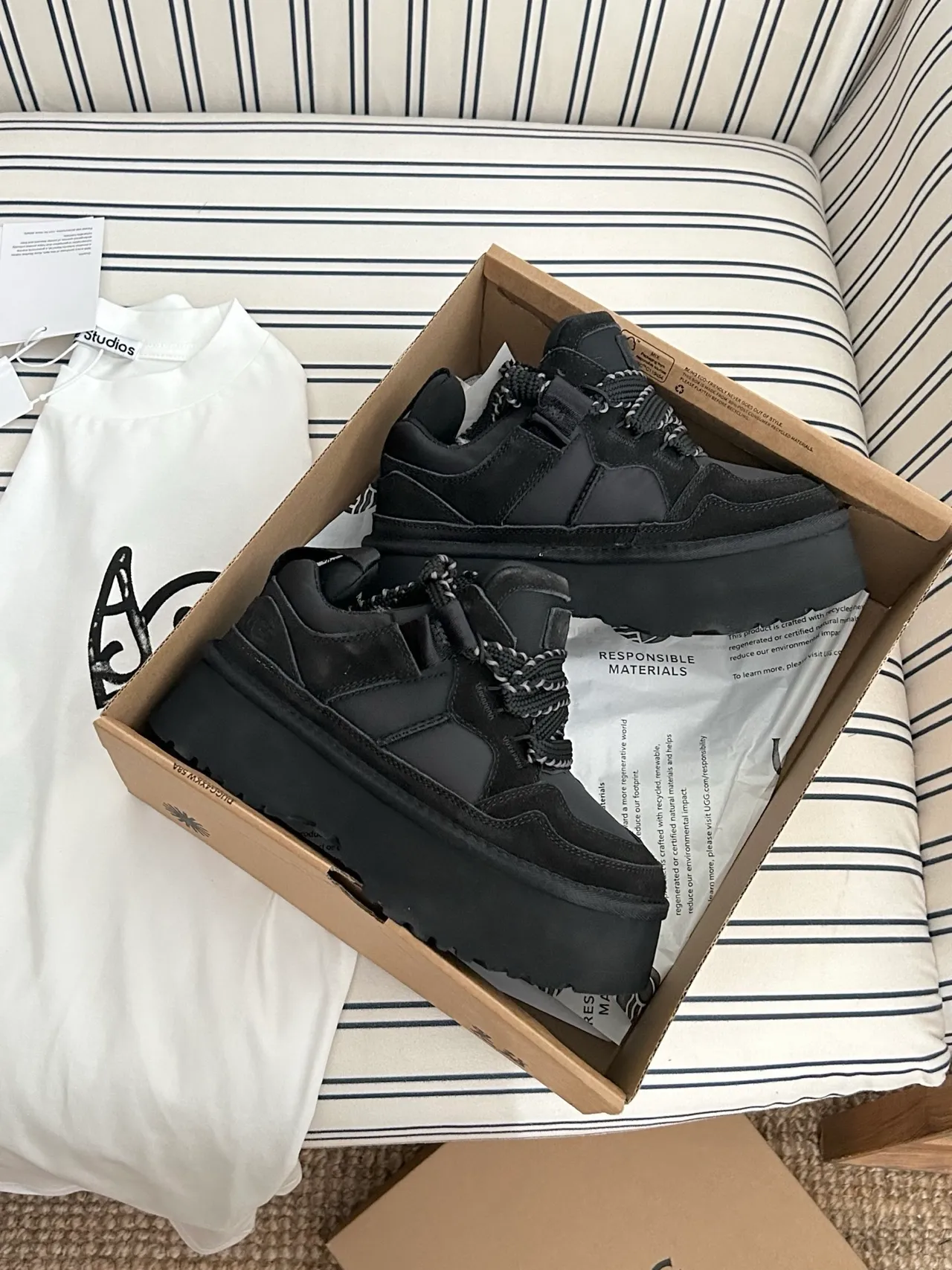 UGG Black White Chunky Platform Shearling-Lined Snow Boots 3