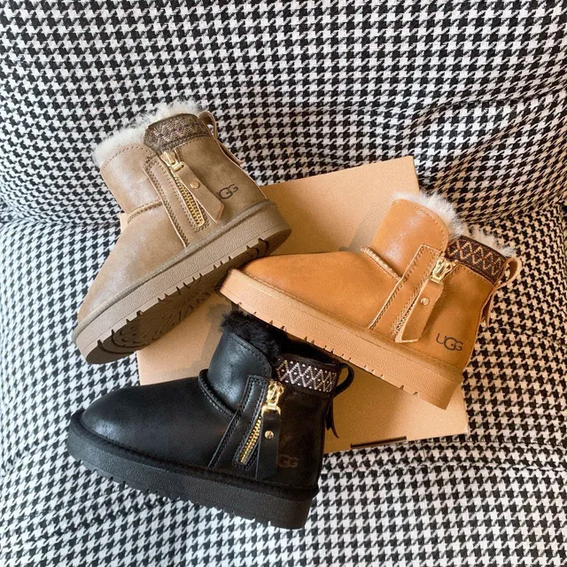UGG Brown White Shearling-Lined Side-Zip Ankle Boots 9