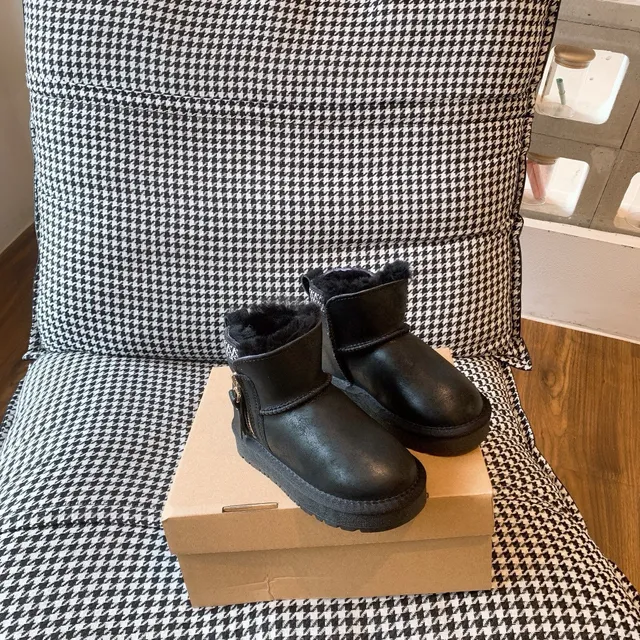 UGG Brown White Shearling-Lined Side-Zip Ankle Boots 11