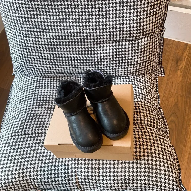 UGG Brown White Shearling-Lined Side-Zip Ankle Boots 12