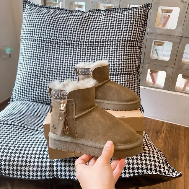 UGG Brown White Shearling-Lined Side-Zip Ankle Boots 20