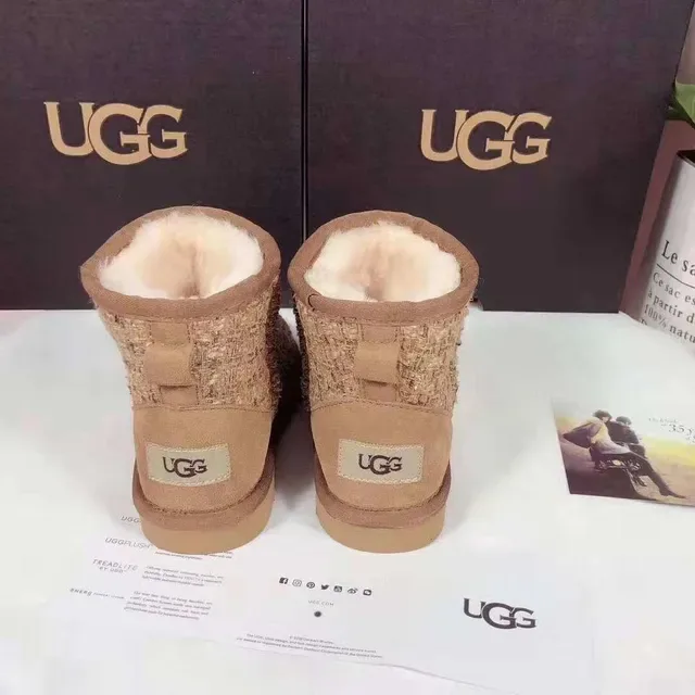 UGG Classic Beige Brown Woven Tweed Upper Shearling-Lined Cuff Snow Boots 8