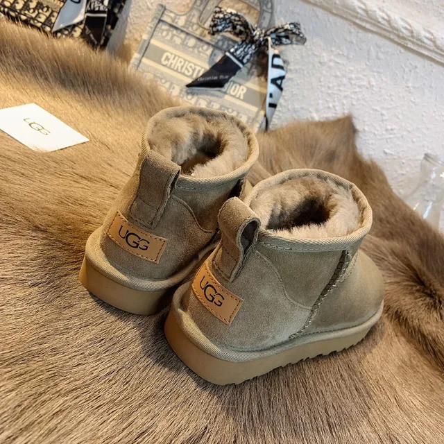 UGG Classic Short Suede Shearling-Lined Snow Boots 23