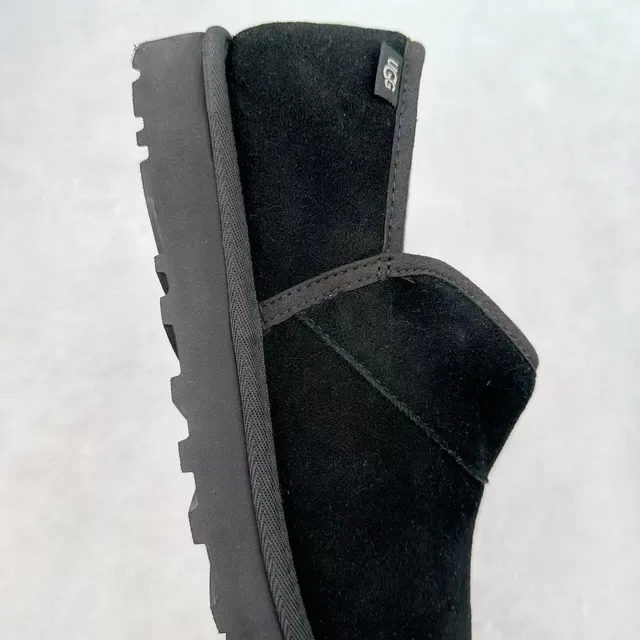 UGG Tasman Black Plush Velvet Upper Slip-On Construction Casual Shoes 6